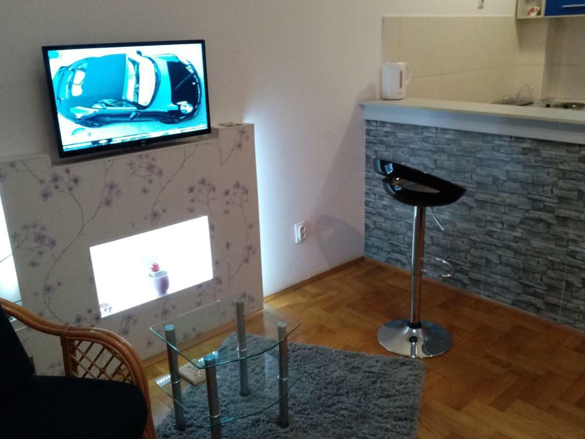 Apartment Aska Belgrád Kültér fotó